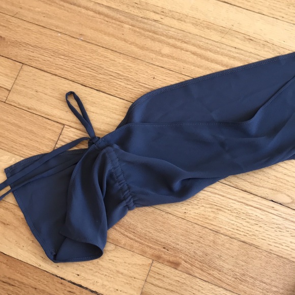 NWT Loft Gray Long Sleeve. Size small. - Picture 4 of 4